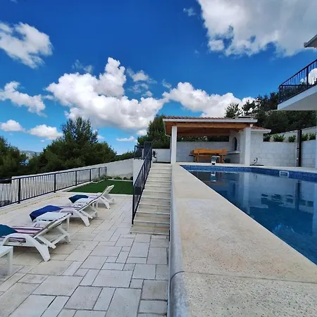 Hill Villa *
