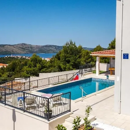 Hill Villa *