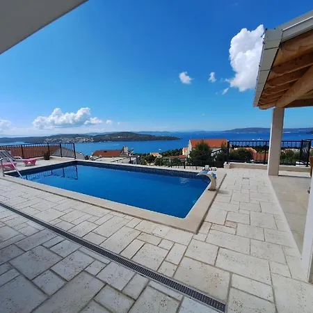 Hill Villa *